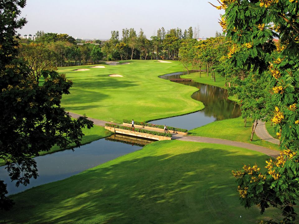 タナシティー カントリークラブ